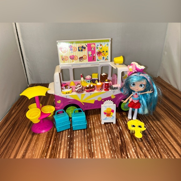 Shopkins Other - Shopkins Food Fair-Scoops Ice Cream Truck With Shopkins & Jessicake Doll Chef